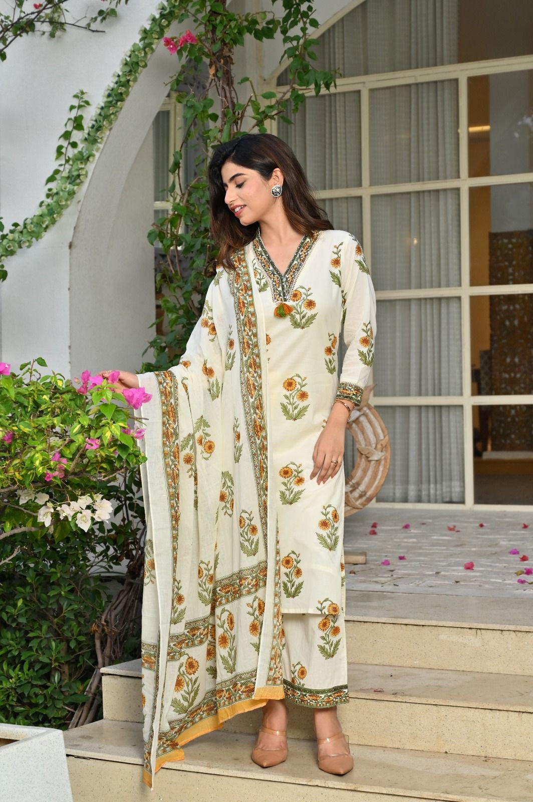 Noor-E-Ivory Handblock Kurta Set