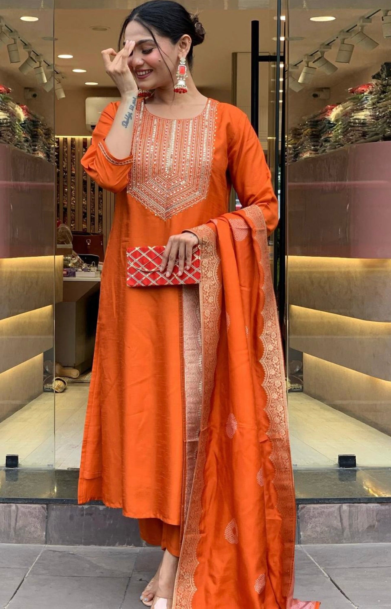 Roshan Riwaayat – Heritage Suit Set