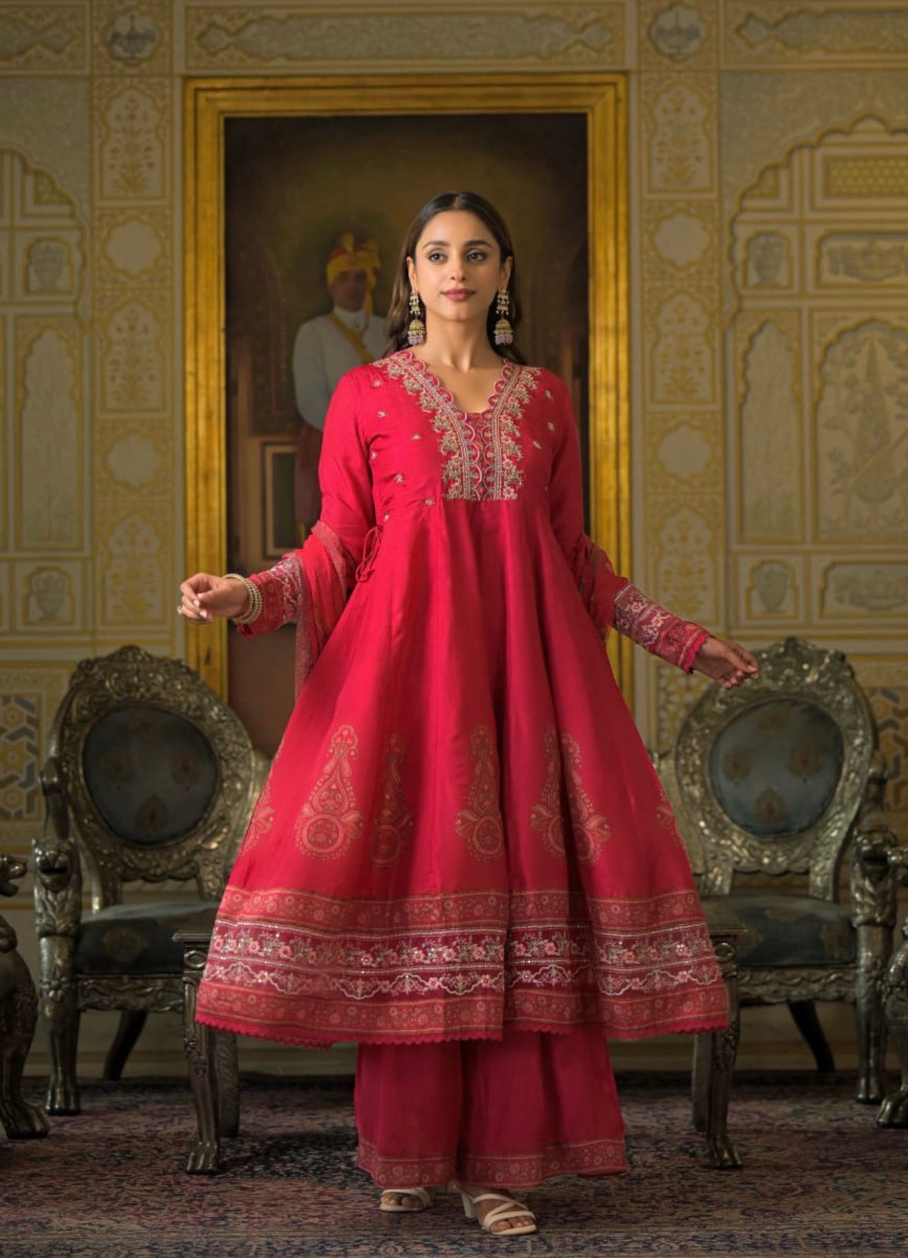 Zehra – Feminine Classic Suit Set