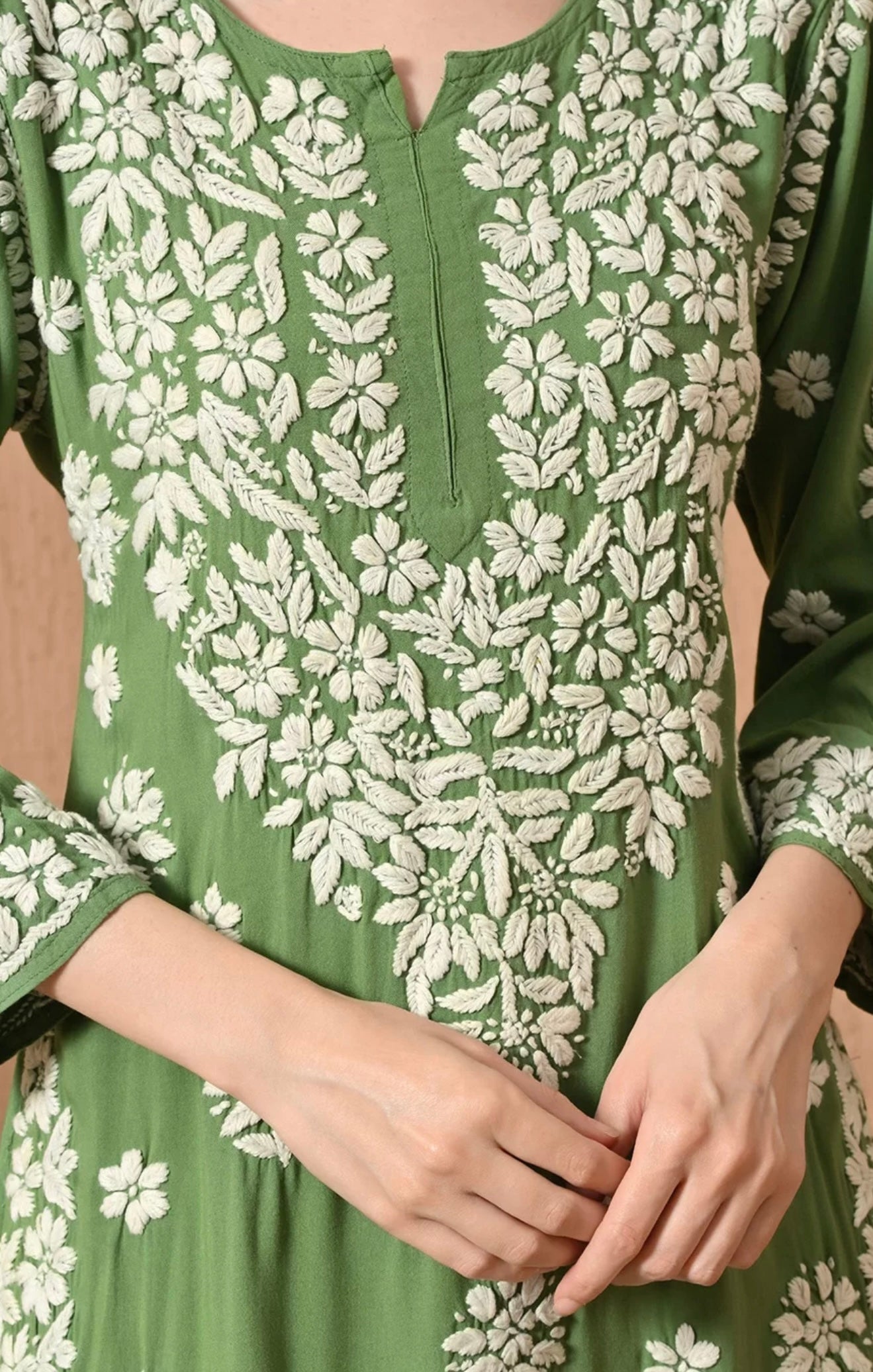 Naaz-e-Modal Lucknowi Suit