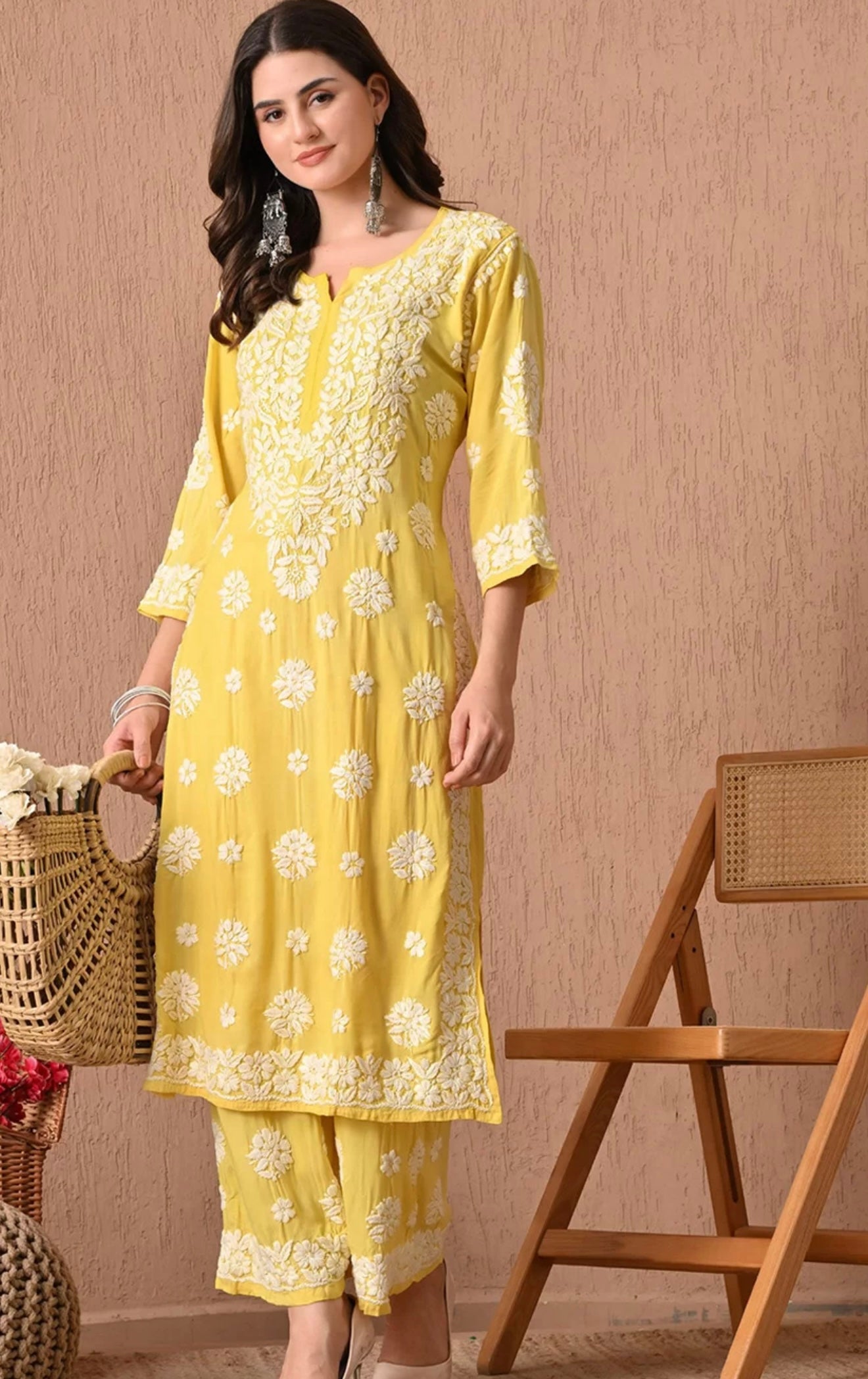 Naaz-e-Modal Lucknowi Suit