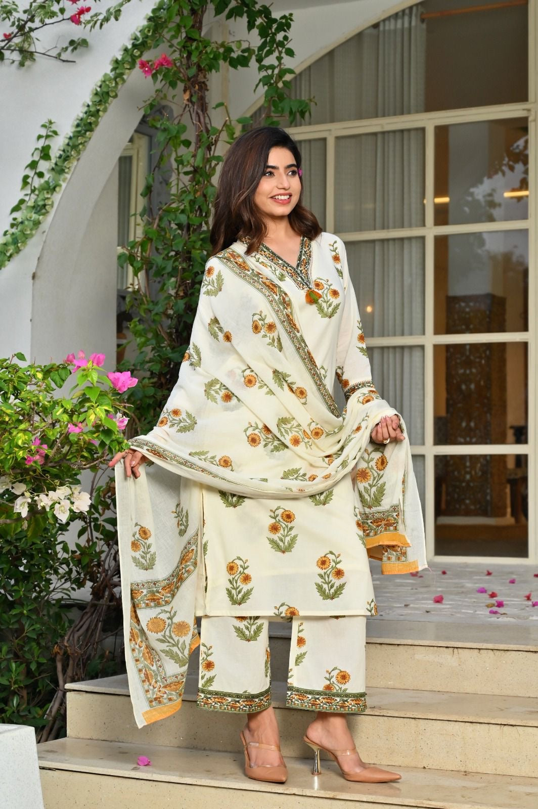 Noor-E-Ivory Handblock Kurta Set