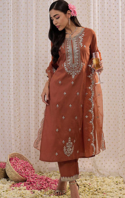 Falaknuma – Festive Georgette Suit
