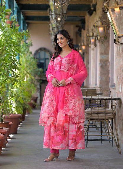 Featherlight Dreams – Chiffon Attire