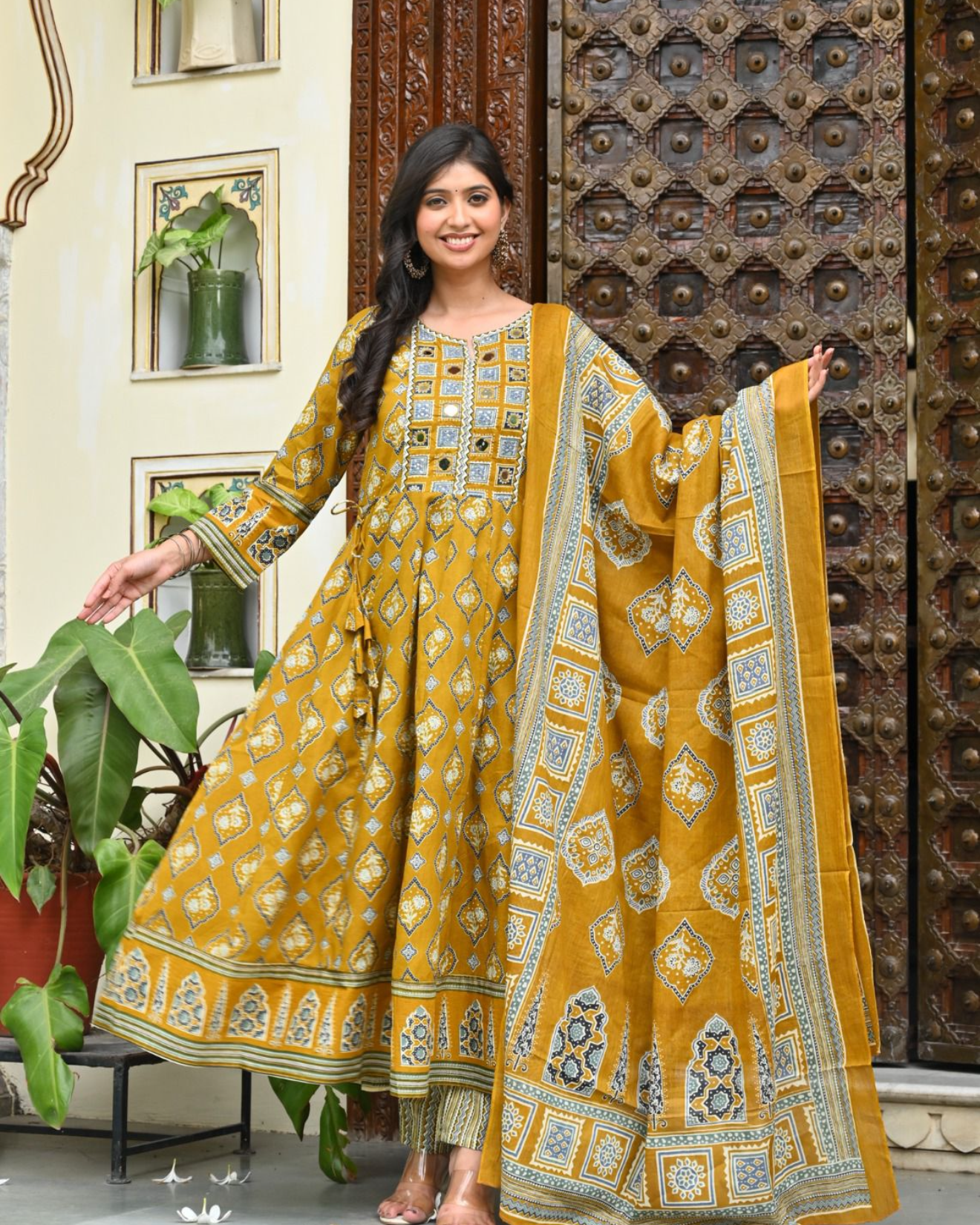 Sunehri Shaam Anarkali Set