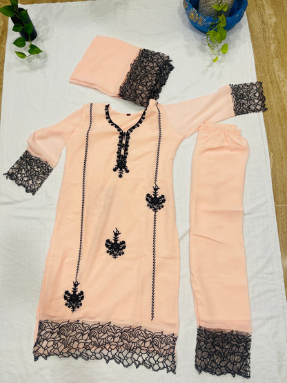 Noor-E-Nazakat: Georgette Embroidered Suit Set