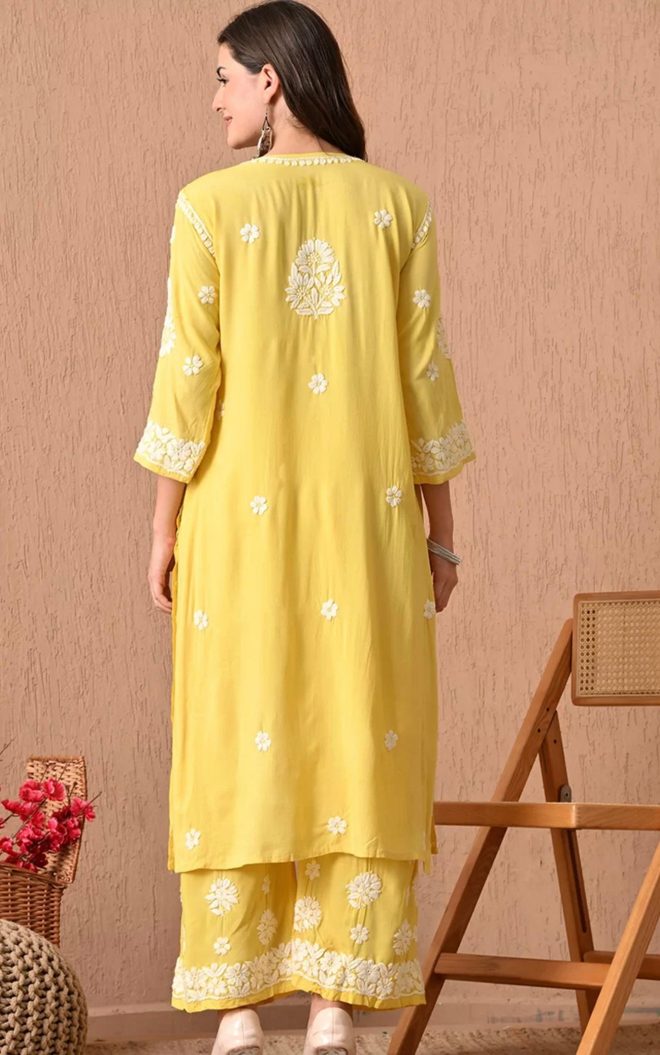 Naaz-e-Modal Lucknowi Suit
